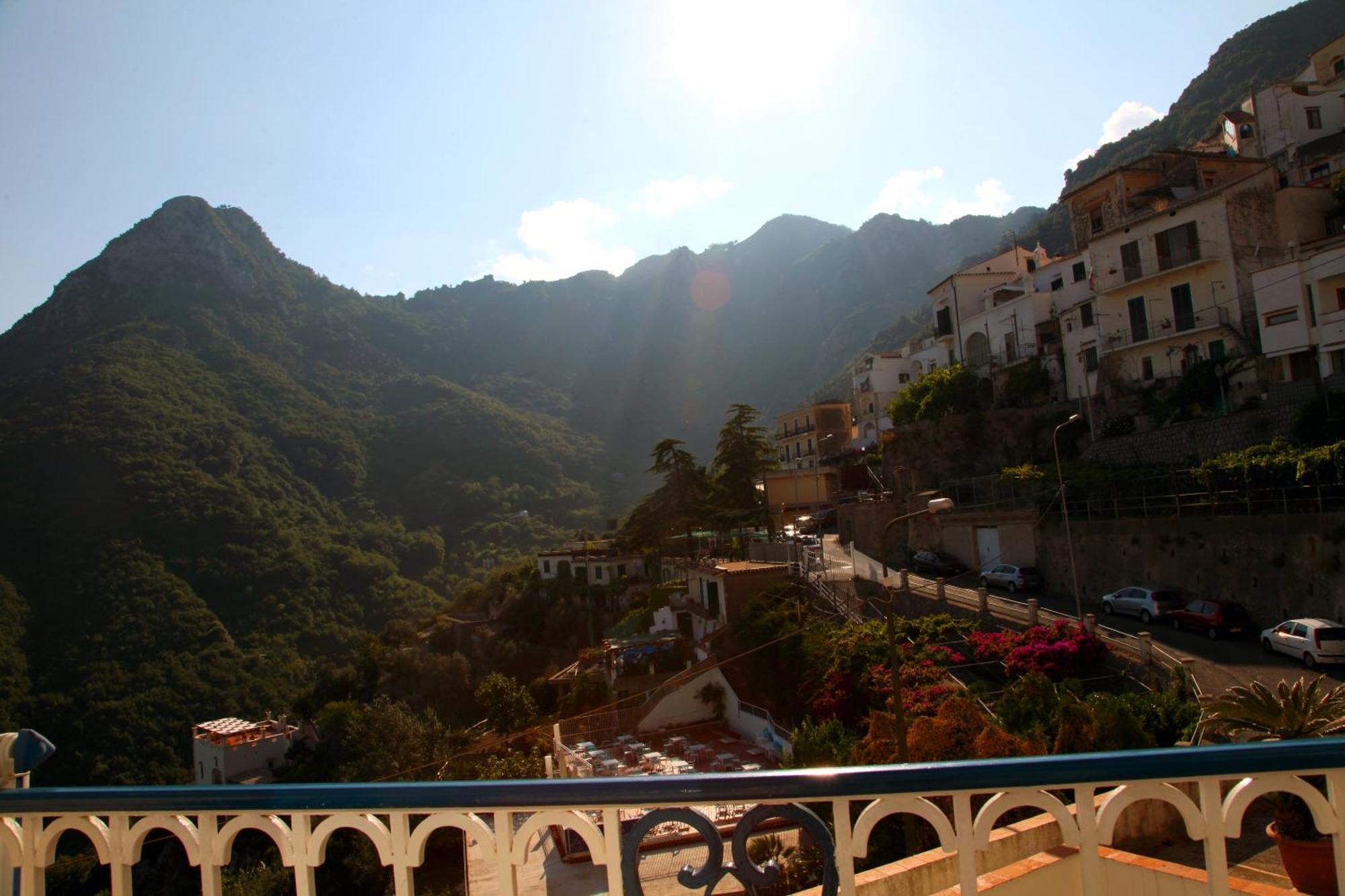Le Terrazze Di Cristina Bed & Breakfast วิเอตริ ภายนอก รูปภาพ