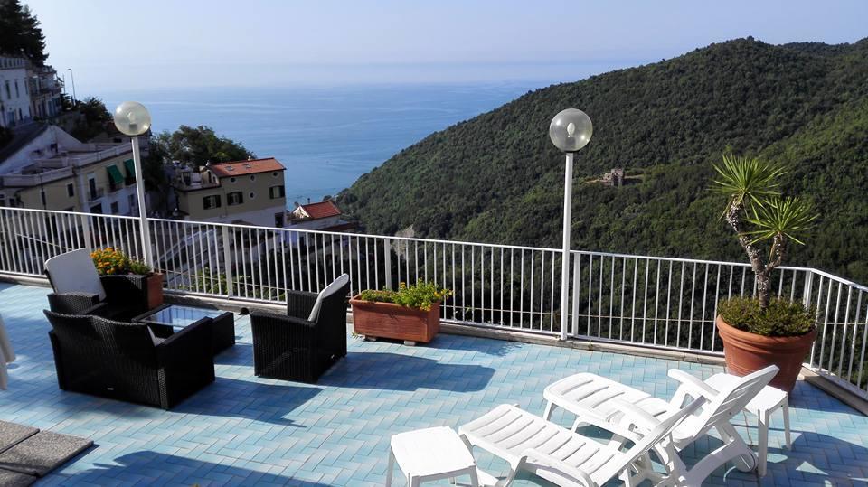 Le Terrazze Di Cristina Bed & Breakfast วิเอตริ ภายนอก รูปภาพ