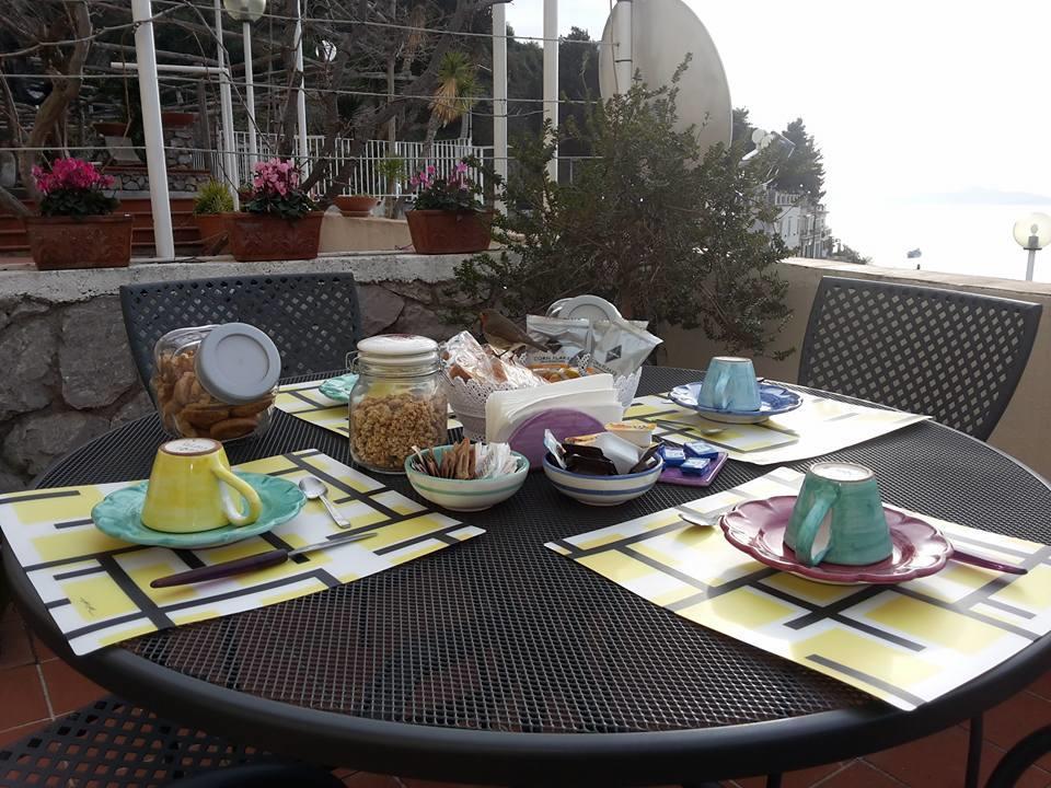 Le Terrazze Di Cristina Bed & Breakfast วิเอตริ ภายนอก รูปภาพ